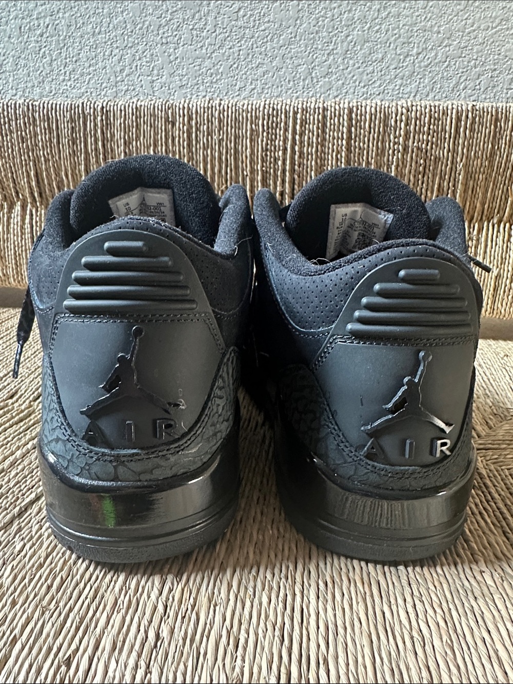 Air Jordan 3 Retro - “Black Cat” Men’s Size 10 - Picture 3 of 6